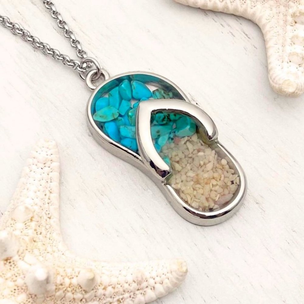 Free Shipping! Get Ready for the Beach! Turquoise Sandy Toes Necklace